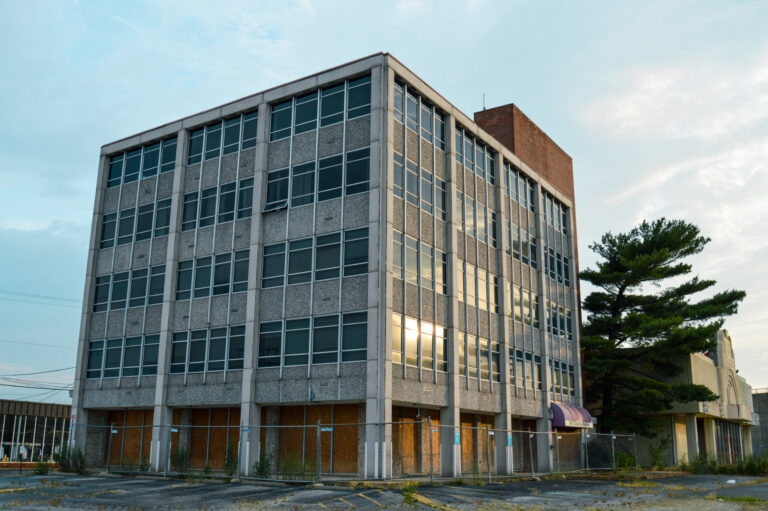 Abandoned 6901 Executive Building - Springfield, Virginia