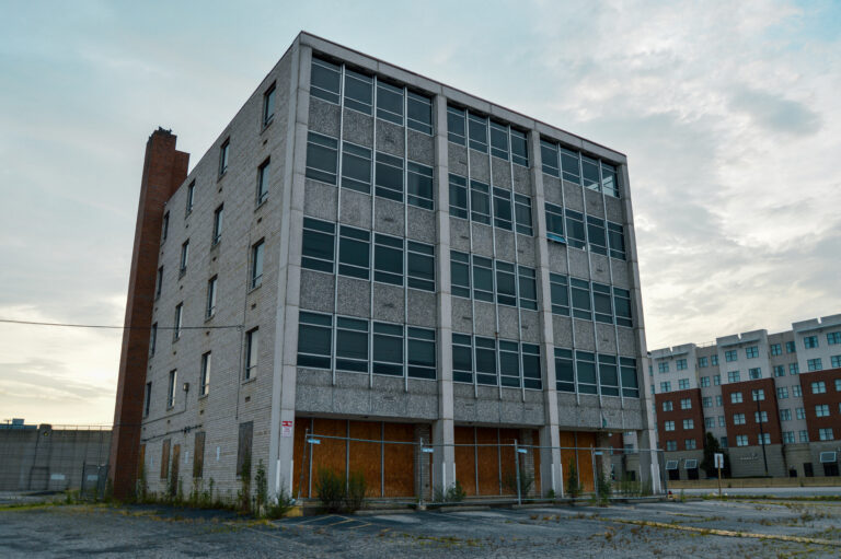 Abandoned 6901 Executive Building - Springfield, Virginia