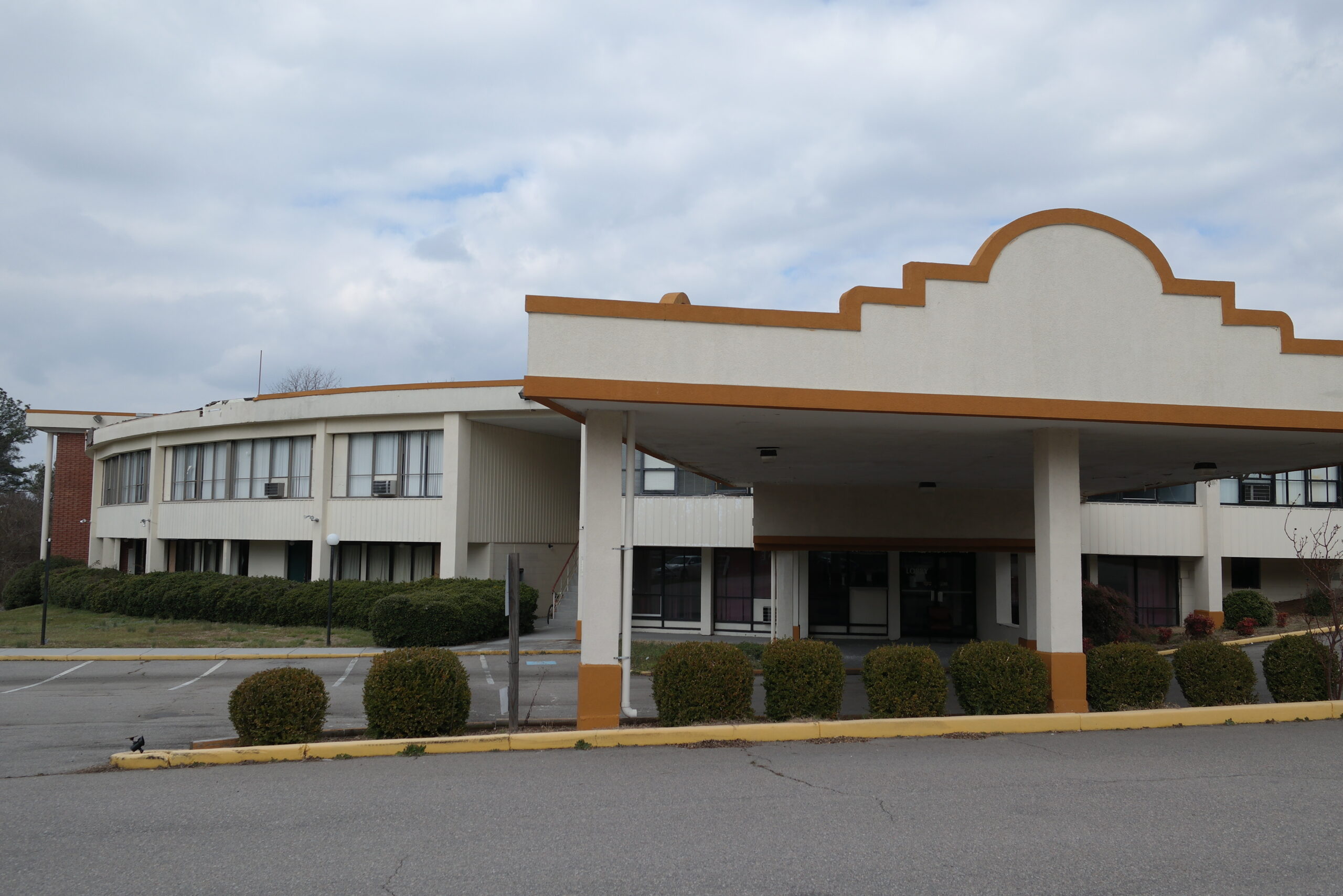 Abandoned Days Inn - Richmond, VA