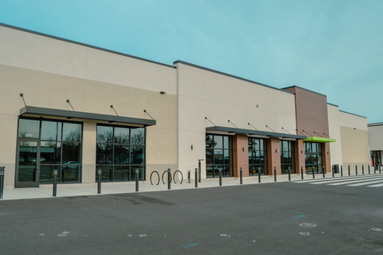 Amazon Fresh/Grocer at Willow Place - Richmond, Virginia