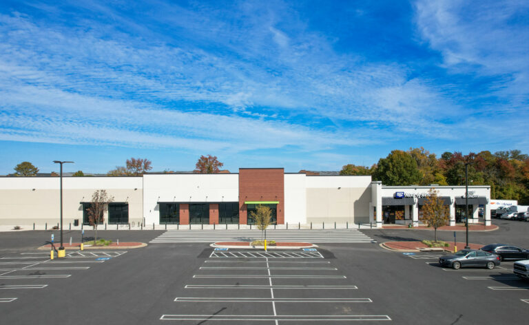 Amazon Fresh/Grocer at Willow Place - Richmond, Virginia