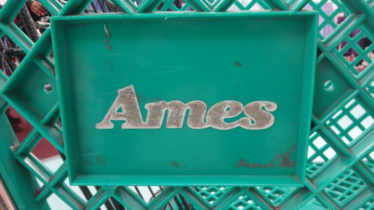 Ames shopping carts