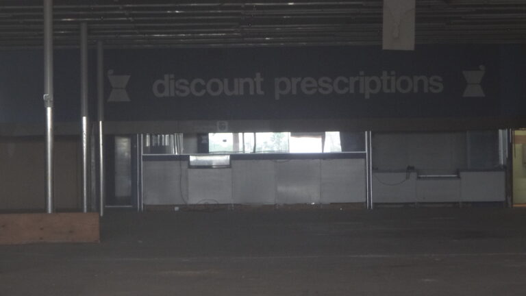 Drug counter