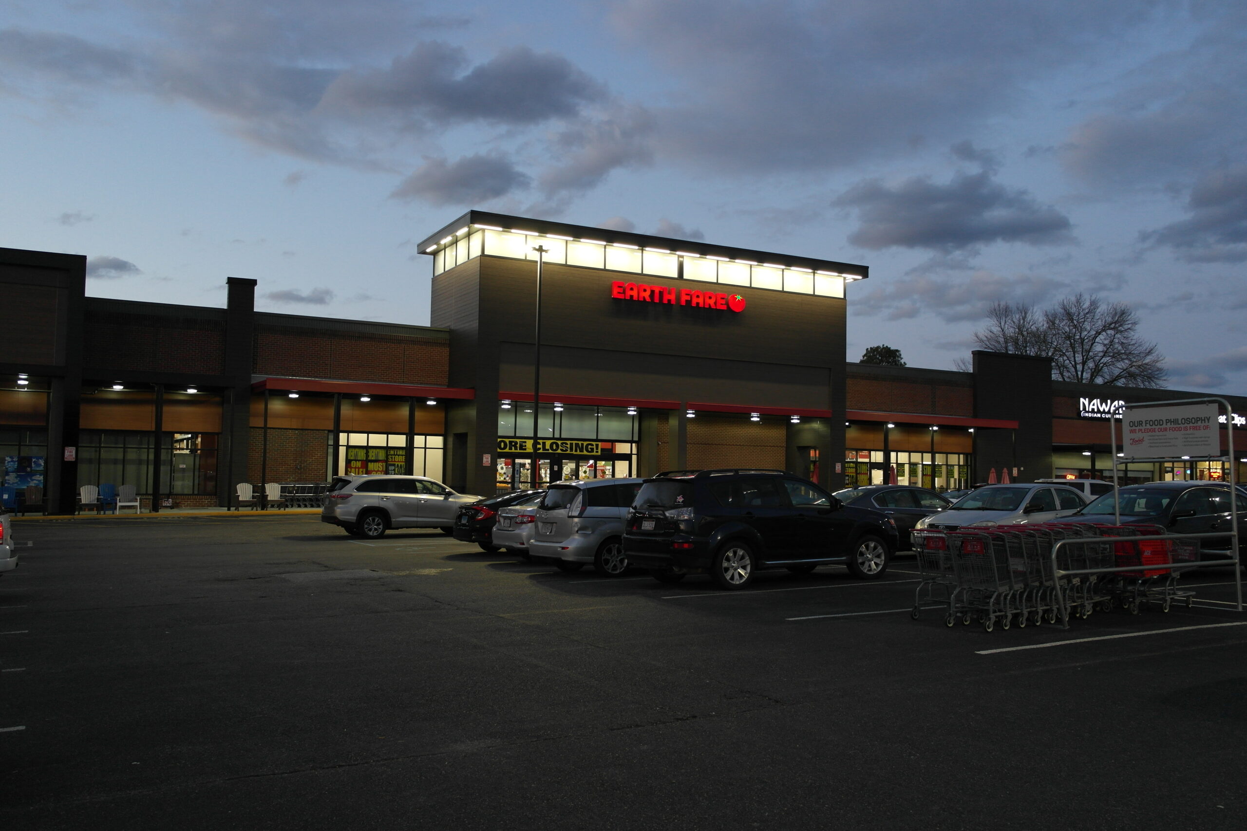 Earth Fare Williamsburg closing
