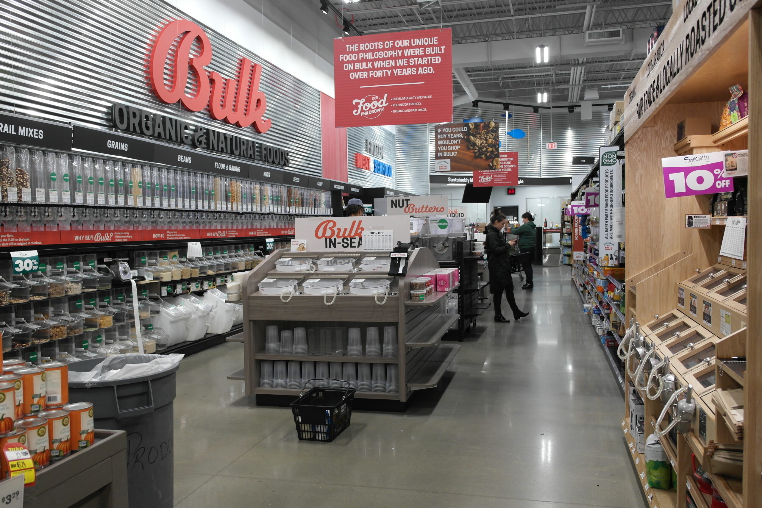 Earth Fare Williamsburg closing