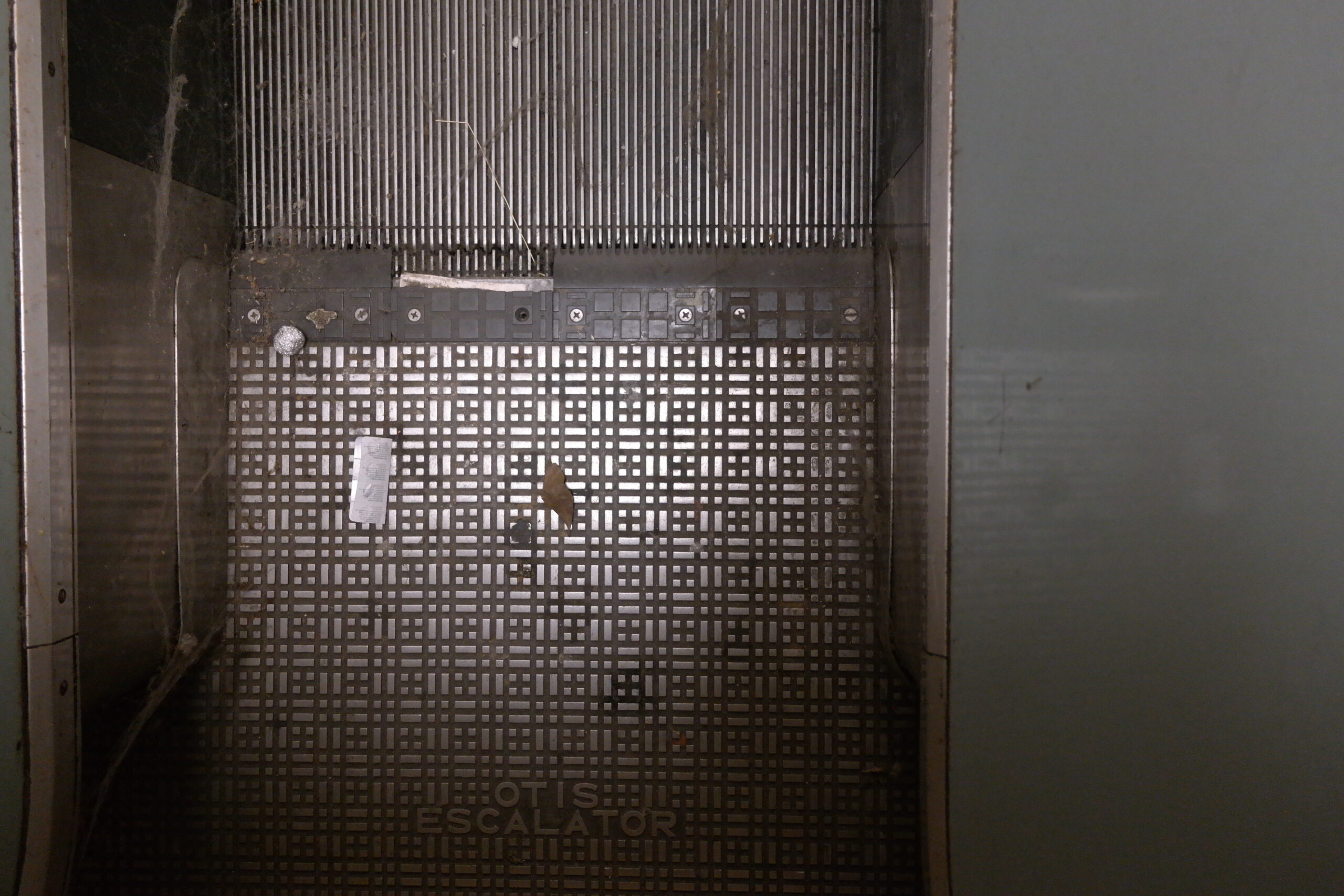 Escalator track