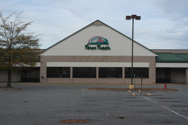 Former Farm Fresh & Pharmacy - Norge, VA