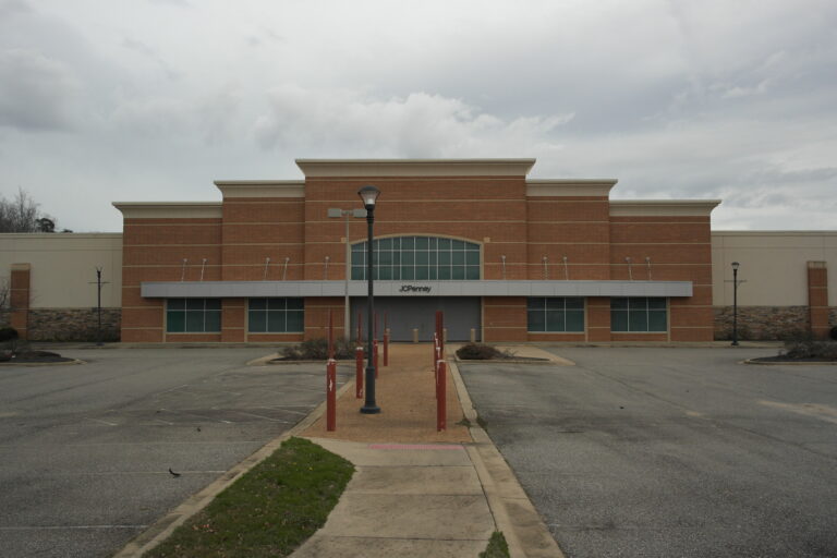 Former JCPenney - Williamsburg, VA