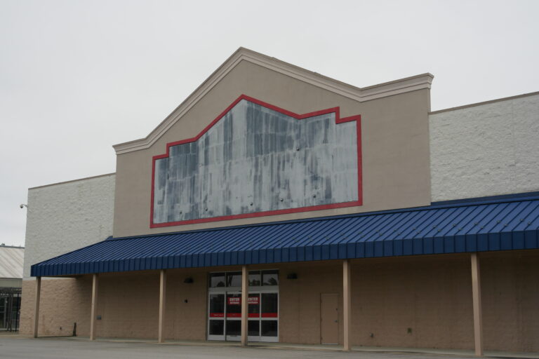 Former Lowe's - Emporia, Virginia