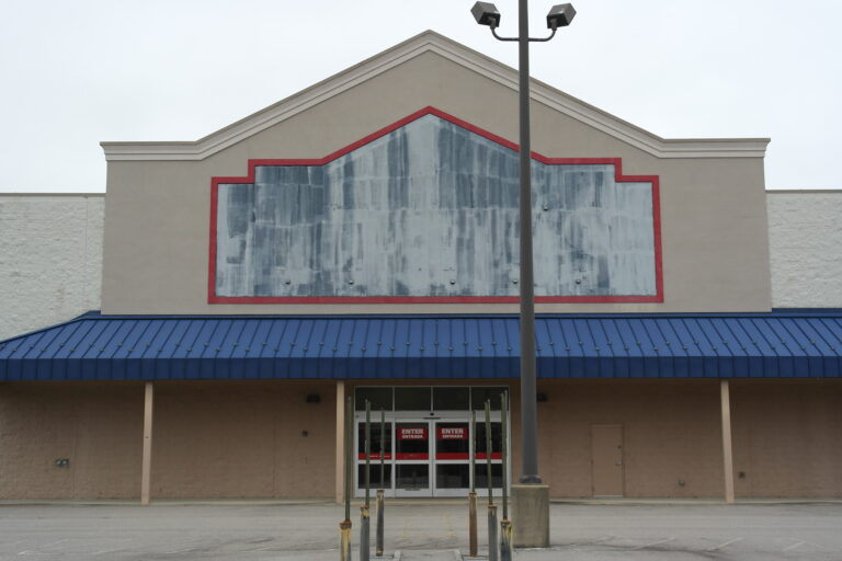Former Lowe's - Emporia, Virginia