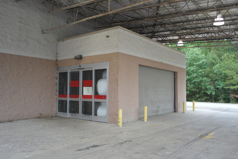 Former Lowe's - Emporia, Virginia