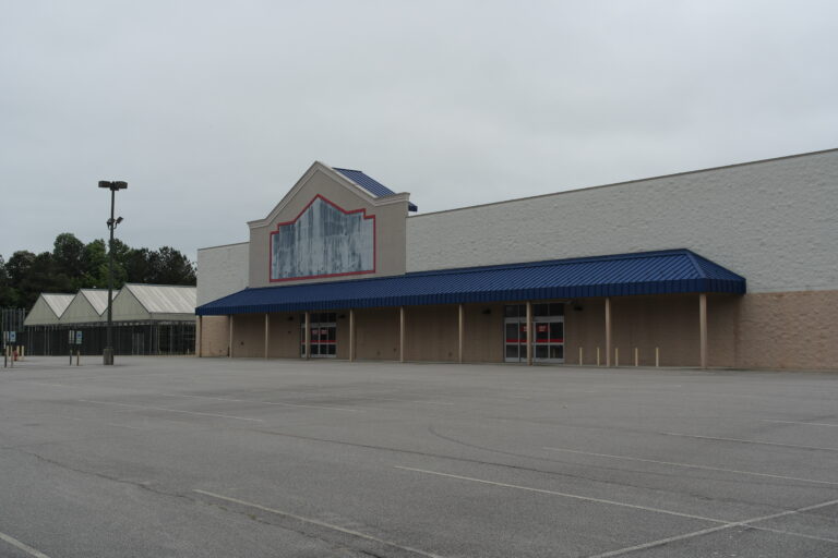 Former Lowe's - Emporia, Virginia