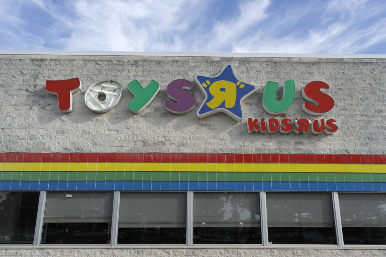 Former Toys 'R' Us - Chesapeake, VA