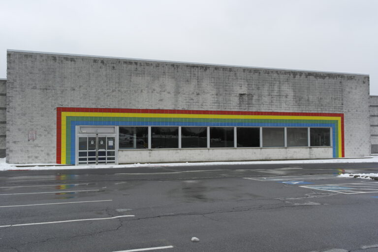 Former Toys "R" Us - Harrisburg, PA
