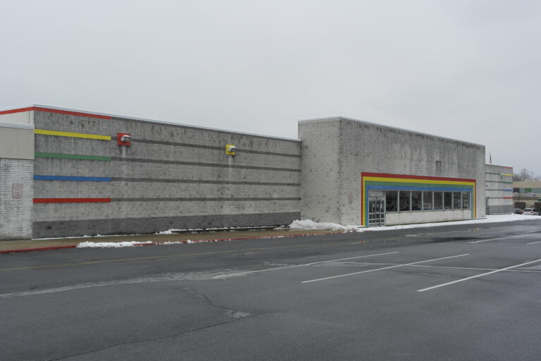 Former Toys "R" Us - Harrisburg, PA