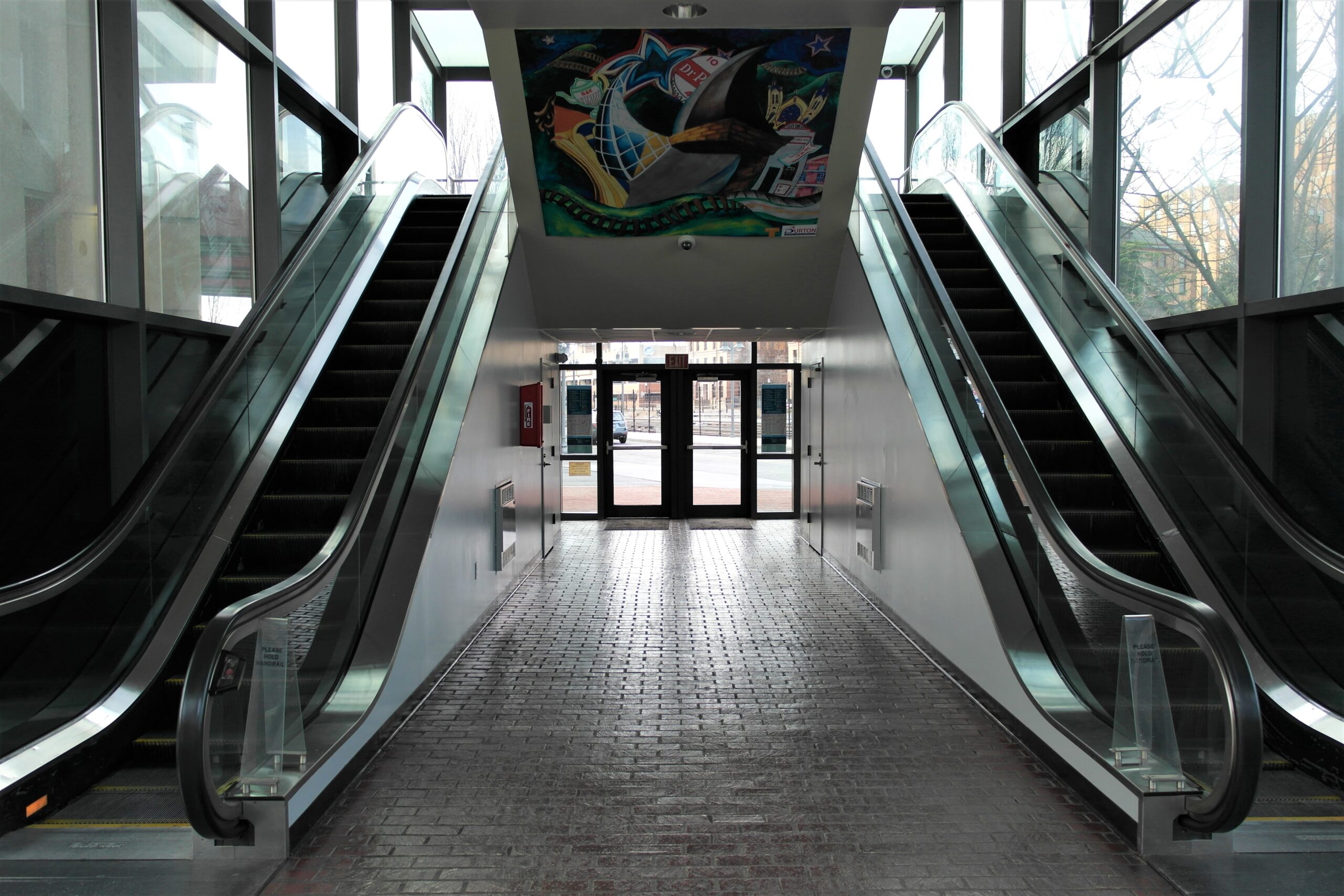 Market Square Walkway Escalator Well