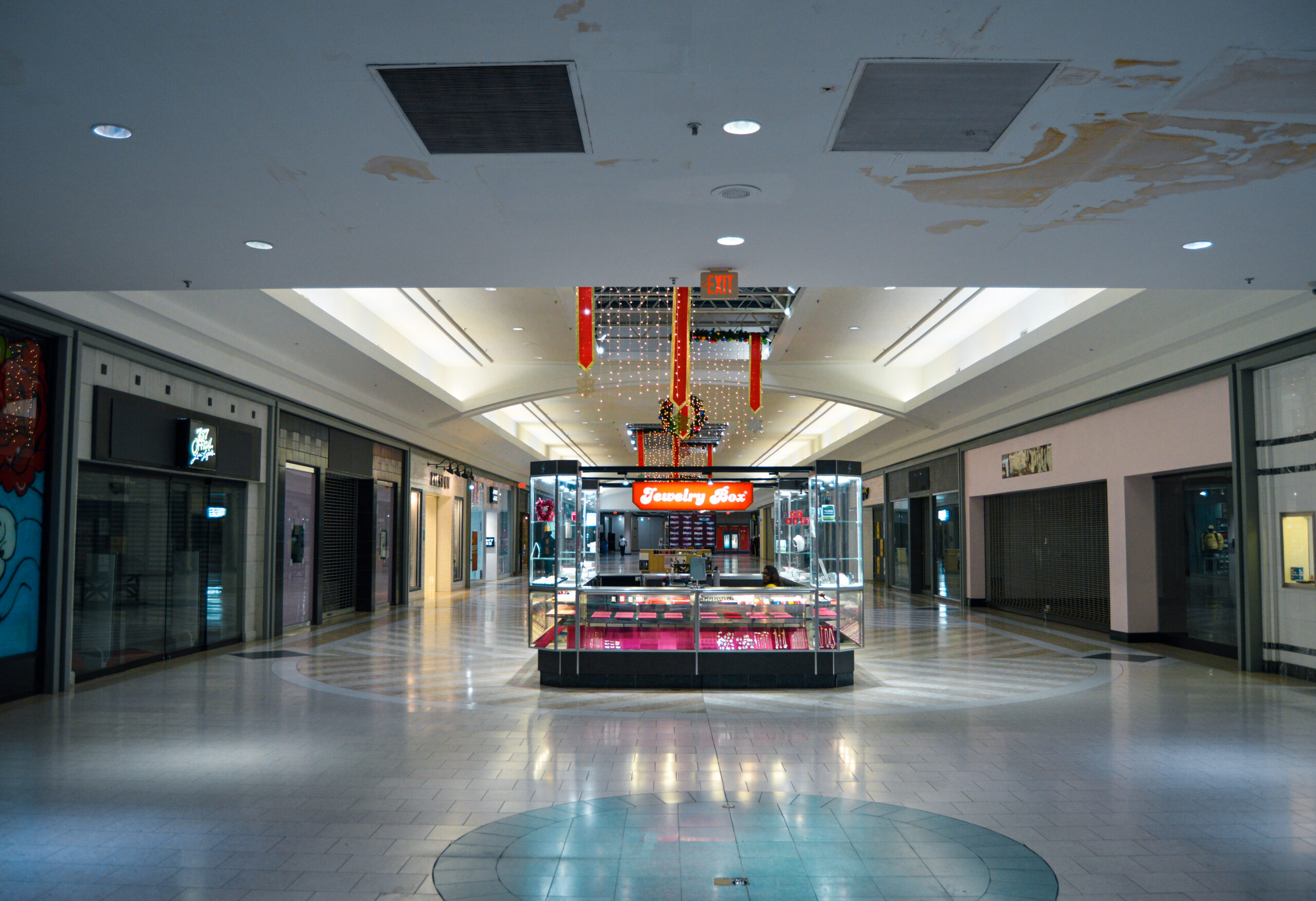 Military Circle Mall - Norfolk, Virginia