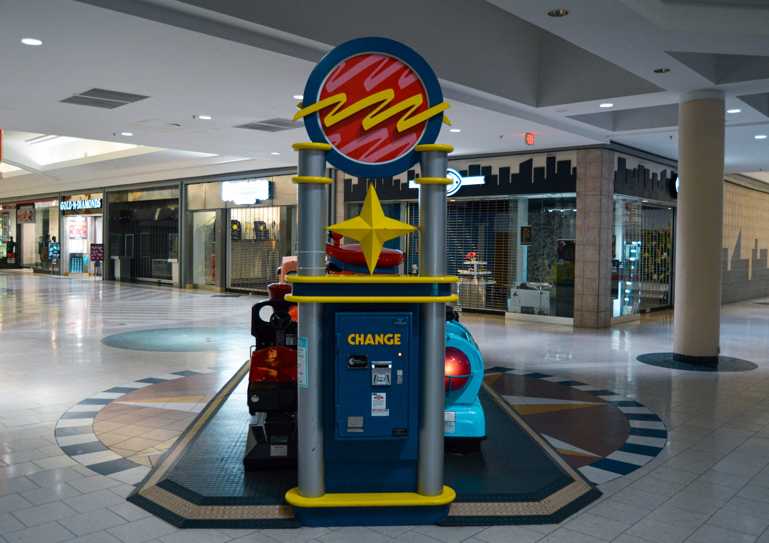 Military Circle Mall - Norfolk, Virginia