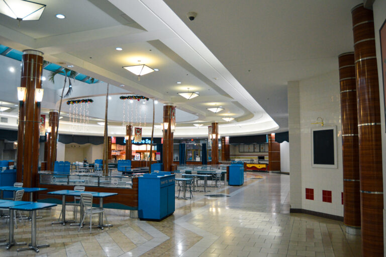 Military Circle Mall - Norfolk, Virginia