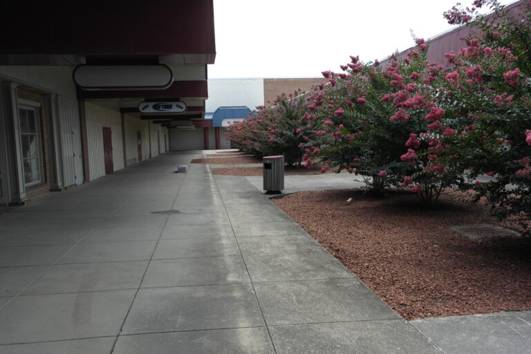 Roanoke-Salem Plaza - Roanoke, VA