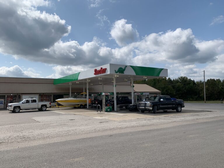 Sinclair Gas Station - Cadiz, KY