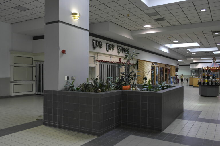 Staunton Mall - Staunton, VA