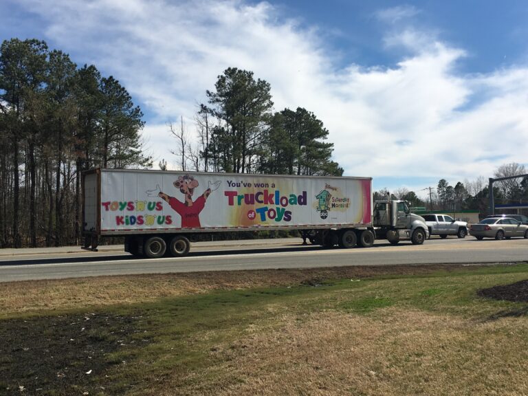 Toys 'R' US "Truckload of Toys" Trailer
