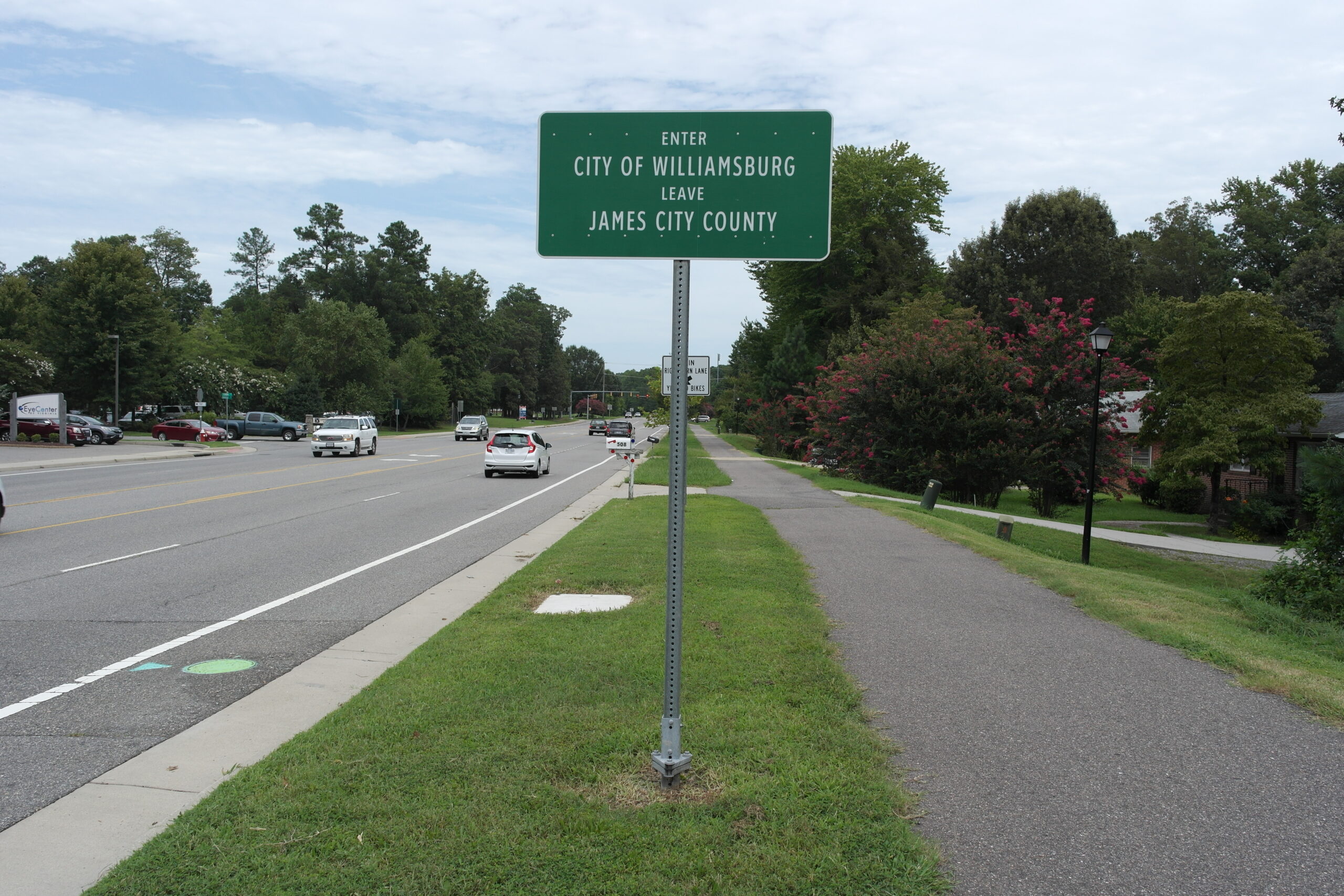 Williamsburg City Limits sign